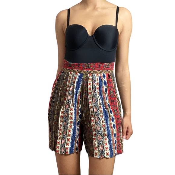 Vintage 90s Boho Patterned Shorts - Picture 4 of 5
